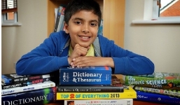 Cậu bé 10 tuổi có chỉ số IQ cao nhất Thế giới